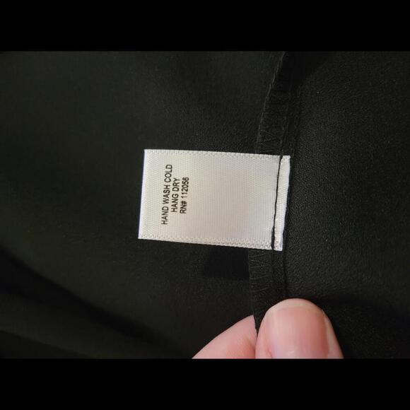 NWOT Boutique Zenana black flutter sleeve blouse - Picture 6 of 6